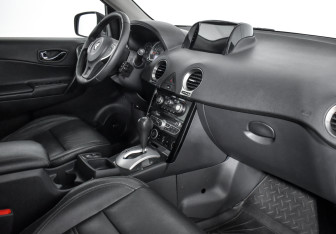 Подержанный автомобиль Renault Koleos 2013 года (13 фото)