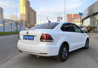 Подержанный автомобиль Volkswagen Polo Sedan 2019 года (4 фото)