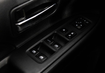 Подержанный автомобиль Mitsubishi Outlander 2017 года (18 фото)