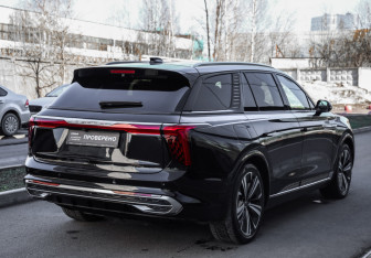 Подержанный автомобиль Hongqi E-HS9 2021 года (6 фото)