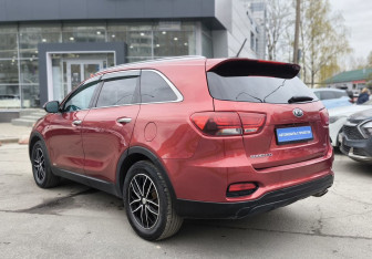 Подержанный автомобиль Kia Sorento 2019 года (6 фото)
