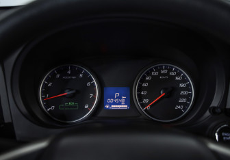 Подержанный автомобиль Mitsubishi Outlander 2022 года (12 фото)