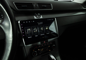 Подержанный автомобиль Volkswagen Passat Sedan 2011 года (15 фото)