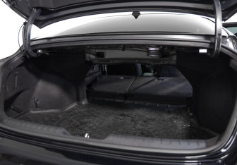 Подержанный автомобиль Hyundai Elantra Sedan 2021 года (30 фото)