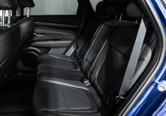 Подержанный автомобиль Hyundai Tucson 2024 года (10 фото)