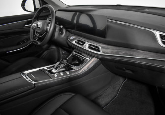 Подержанный автомобиль Evolute i-SPACE 2024 года (13 фото)