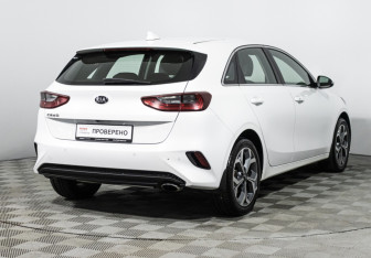 Подержанный автомобиль Kia Ceed Hatchback 2018 года (5 фото)