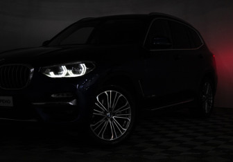 Подержанный автомобиль BMW X3 2018 года (30 фото)