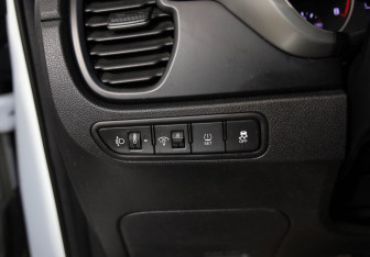 Подержанный автомобиль Kia Rio Sedan 2021 года (16 фото)