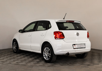 Подержанный автомобиль Volkswagen Polo Hatchback 2012 года (6 фото)