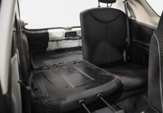 Подержанный автомобиль Peugeot 107 2012 года (19 фото)