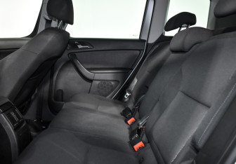 Подержанный автомобиль Skoda Yeti 2013 года (12 фото)
