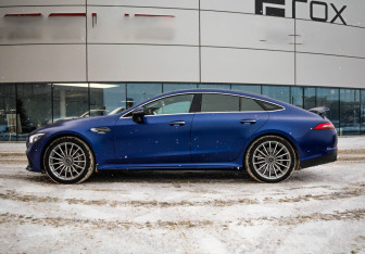 Подержанный автомобиль Mercedes-Benz AMG GT Liftback 2021 года (10 фото)