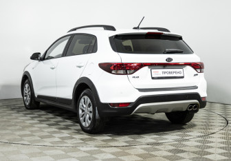 Подержанный автомобиль Kia Rio Hatchback 2020 года (7 фото)