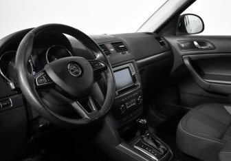 Подержанный автомобиль Skoda Yeti 2015 года (9 фото)