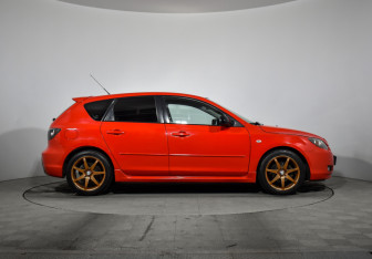 Подержанный автомобиль Mazda 3 Hatchback 2007 года (4 фото)