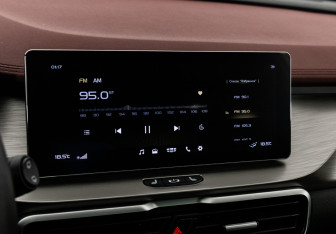 Подержанный автомобиль Geely Coolray 2023 года (19 фото)