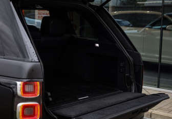 Подержанный автомобиль Land Rover Range Rover 2020 года (29 фото)