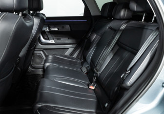 Подержанный автомобиль Jaecoo J7 2023 года (10 фото)