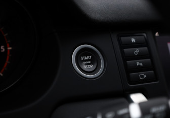 Подержанный автомобиль Land Rover Discovery Sport 2017 года (15 фото)