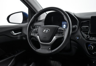 Подержанный автомобиль Hyundai Solaris Sedan 2022 года (14 фото)