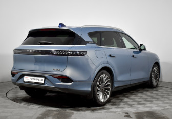 Подержанный автомобиль Voyah Free 2023 года (5 фото)