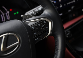 Подержанный автомобиль Lexus NX 2022 года (19 фото)
