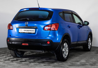 Подержанный автомобиль Nissan Qashqai 2007 года (5 фото)