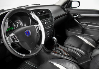 Подержанный автомобиль Saab 9-3 Sedan 2008 года (9 фото)
