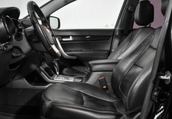 Подержанный автомобиль Kia Sorento 2011 года (11 фото)