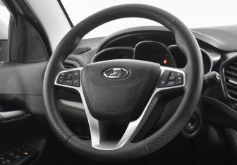 Подержанный автомобиль LADA (ВАЗ) Vesta Wagon 2017 года (14 фото)