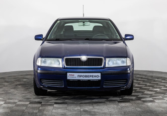 Подержанный автомобиль Skoda Octavia Liftback 2008 года (2 фото)