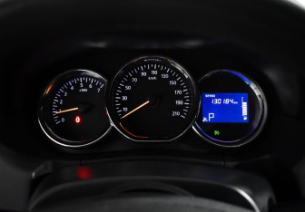 Подержанный автомобиль Renault Duster 2017 года (18 фото)