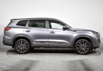 Подержанный автомобиль Chery Tiggo 8 Pro Max 2023 года (4 фото)