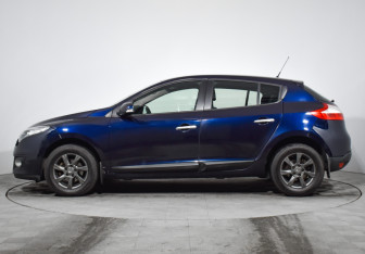 Подержанный автомобиль Renault Megane Hatchback 2013 года (8 фото)