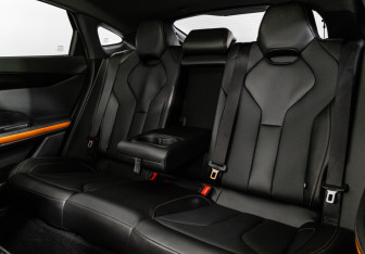 Подержанный автомобиль Changan UNI-V 2023 года (31 фото)