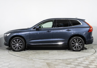 Подержанный автомобиль Volvo XC60 2019 года (8 фото)