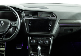 Подержанный автомобиль Volkswagen Tiguan 2018 года (14 фото)
