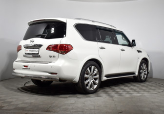 Подержанный автомобиль Infiniti QX80 2014 года (5 фото)