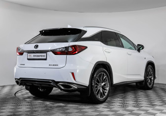 Подержанный автомобиль Lexus RX 2015 года (5 фото)