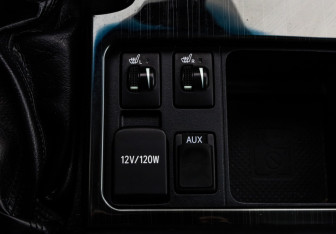 Подержанный автомобиль Toyota Land Cruiser Prado 2013 года (17 фото)