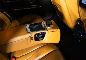 Подержанный автомобиль Jaguar XJ 2016 года (135 фото)