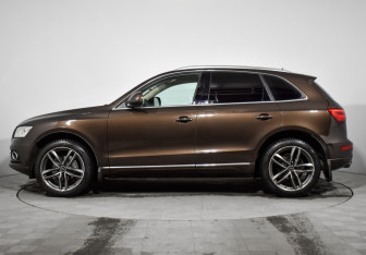 Подержанный автомобиль Audi Q5 2013 года (8 фото)