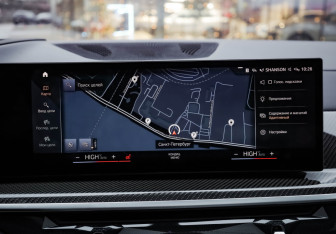 Подержанный автомобиль BMW X7 2023 года (15 фото)