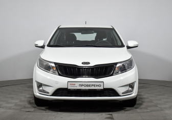 Подержанный автомобиль Kia Rio Hatchback 2012 года (2 фото)