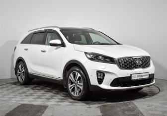 Подержанный автомобиль Kia Sorento 2019 года (3 фото)