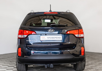 Подержанный автомобиль Kia Sorento 2019 года (6 фото)
