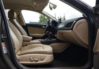 Подержанный автомобиль Audi A6 Sedan 2012 года (24 фото)