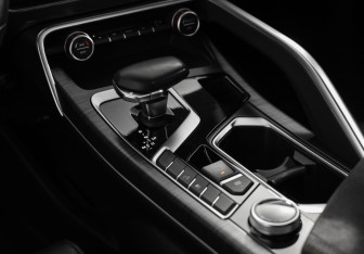 Подержанный автомобиль Geely Tugella 2023 года (21 фото)
