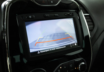 Подержанный автомобиль Renault Kaptur 2019 года (17 фото)